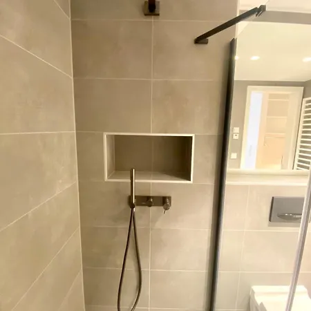 Luxury Flat With Terrace&parking-rtl1